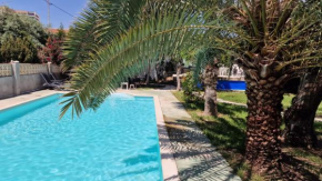 House with exclusive pool and garden 7 min walk from the beach and the center, El Campello